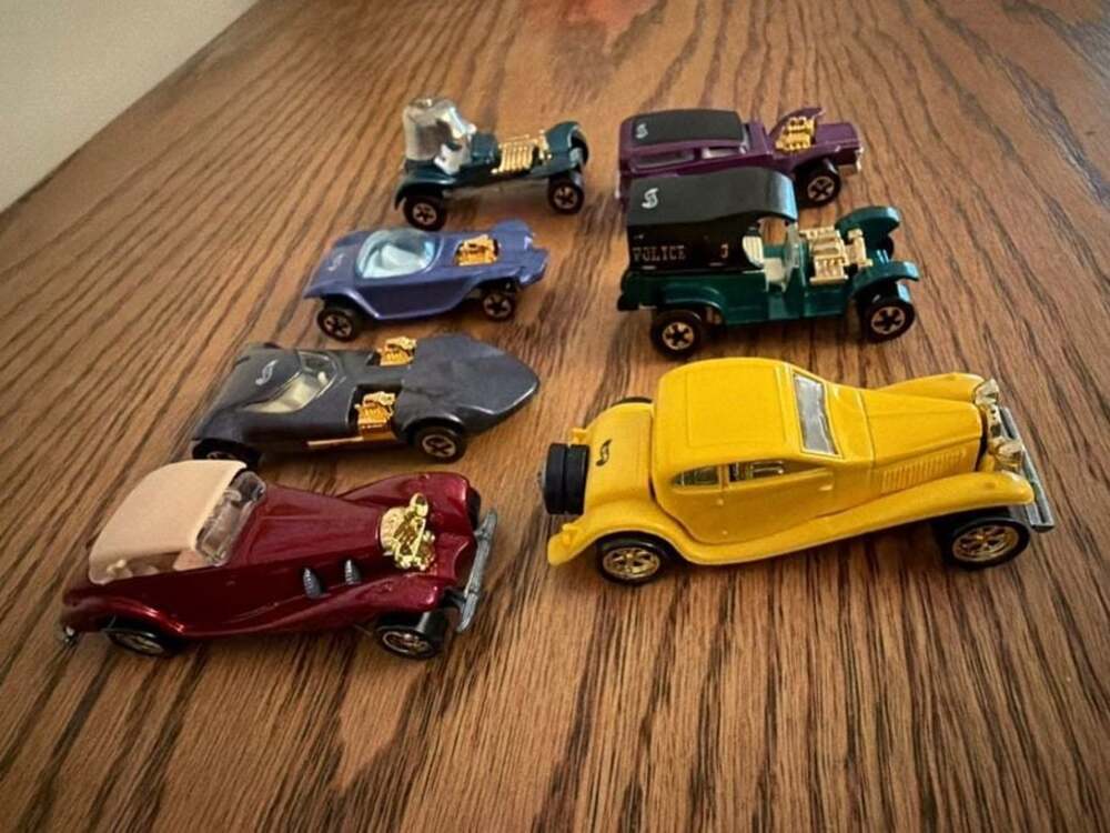 Hot Wheels Classic Vintage Diecast Car Lot (7 Cars)